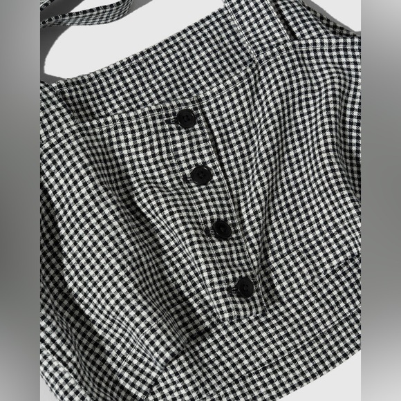 Linen Cropped Tank - Picture 2 of 6